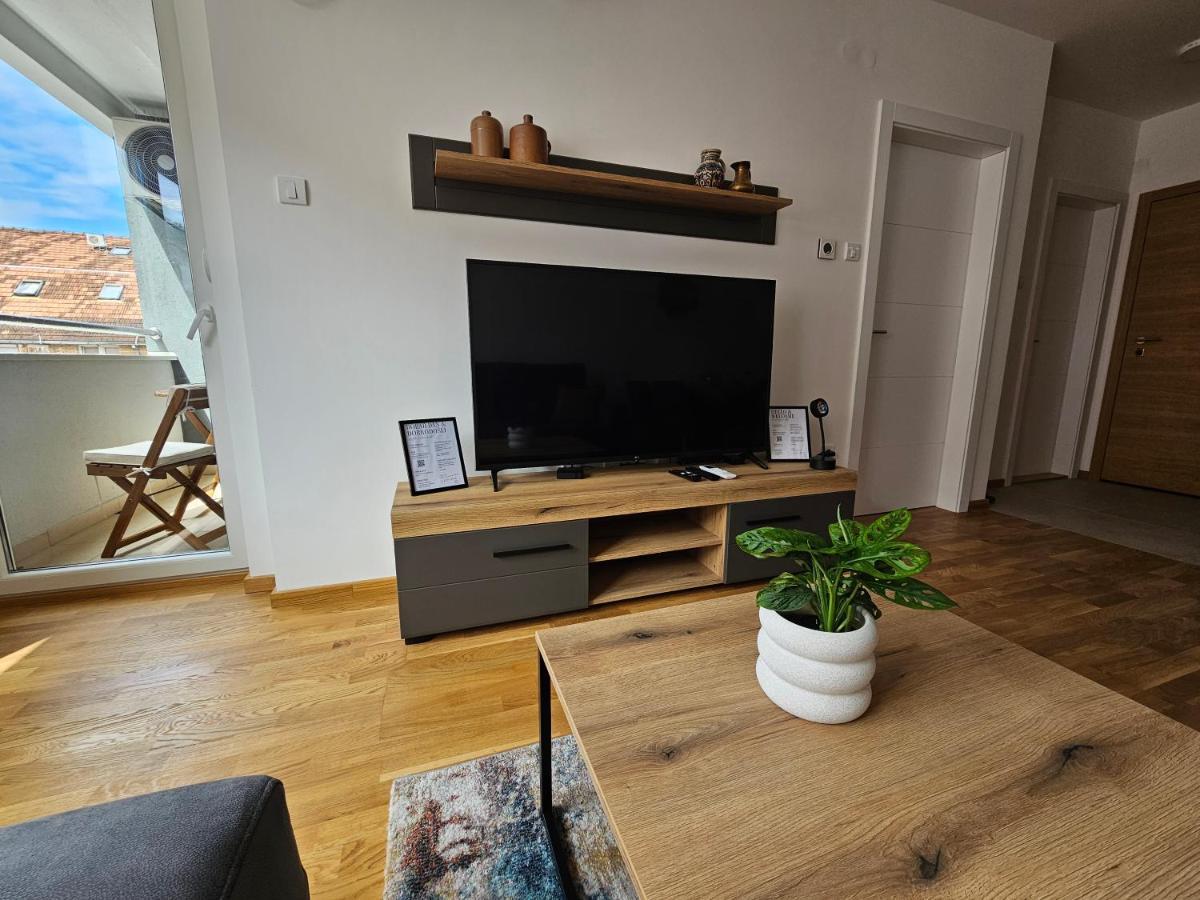 Sun&Moon Apartments Novi Sad Exterior photo